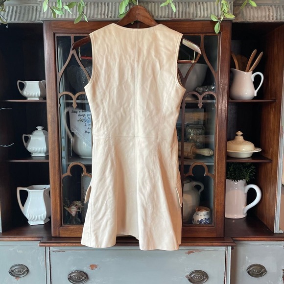 CHANEL BOUTIQUE Vintage Lambskin Sleeveless Longline Vest Creme Sz 38 With COA - Picture 2 of 16